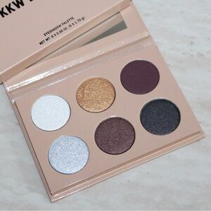 KKW Beauty Glitz & Glam Eyeshadow Palette